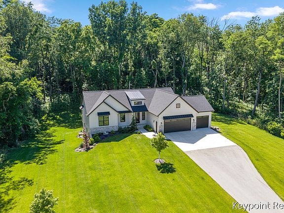 2nd image of 4548 Winding Creek Ln