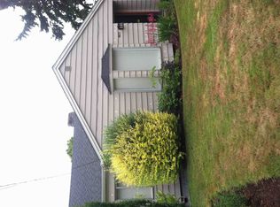 7742 22nd Ave NE, Seattle, WA 98115