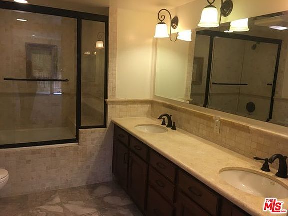 4th image of 10390 W La Grange Ave #203