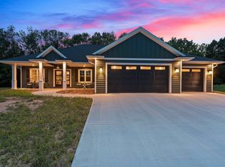 3691 Stockbury St, Green Bay, WI 54313