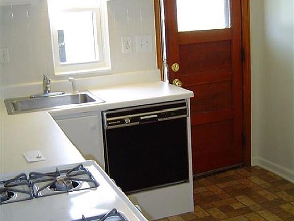 4th image of 307 Jones St #309