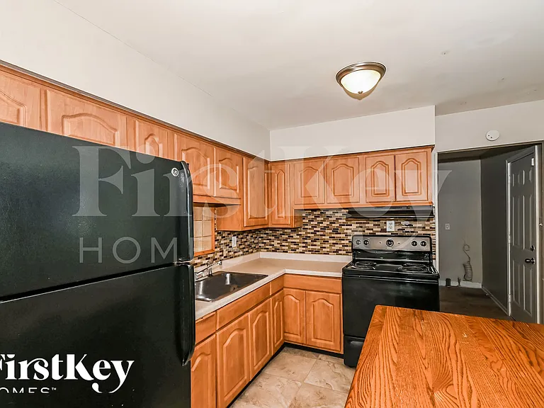 2531 Boulevard Pl — Photo 8