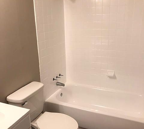 4th image of 407 Sykes Ave APT D