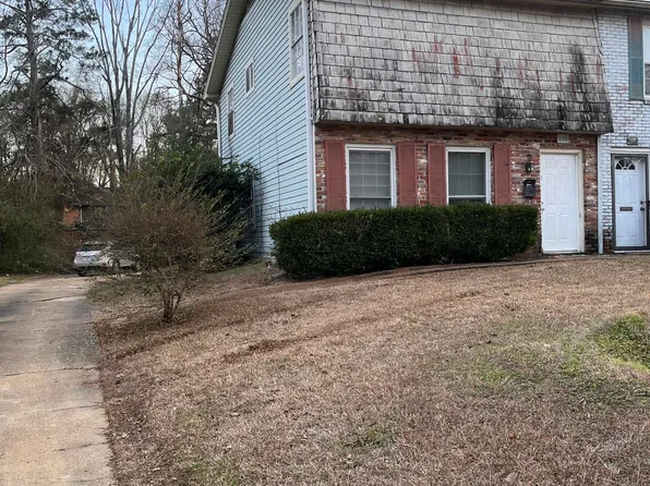 1129 Woodfield Dr, Jackson, MS 39211