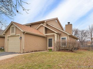 12 Fallbrook Dr, Glendale Heights, IL