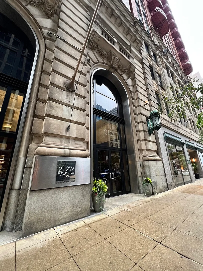 212 W Washington St — Photo 1