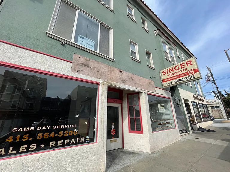 1500 Irving Street — Photo 10