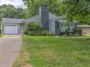 433 Montezuma Rd, Benton Harbor, MI 49022