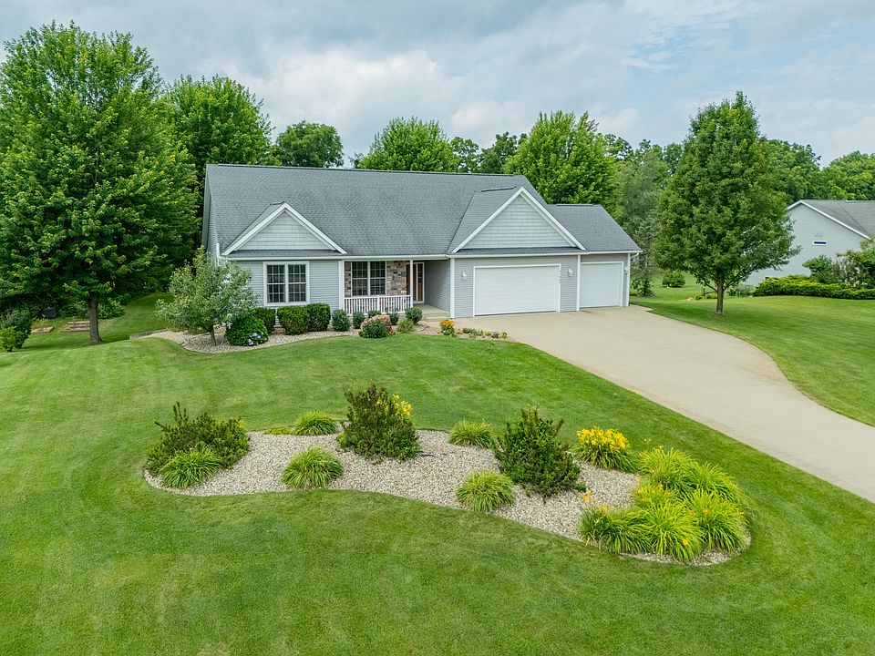 1st image of 71462 Fox Creek Blvd