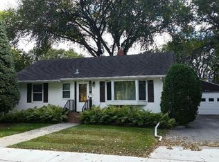 326 21st Ave N, Fargo, ND 58102