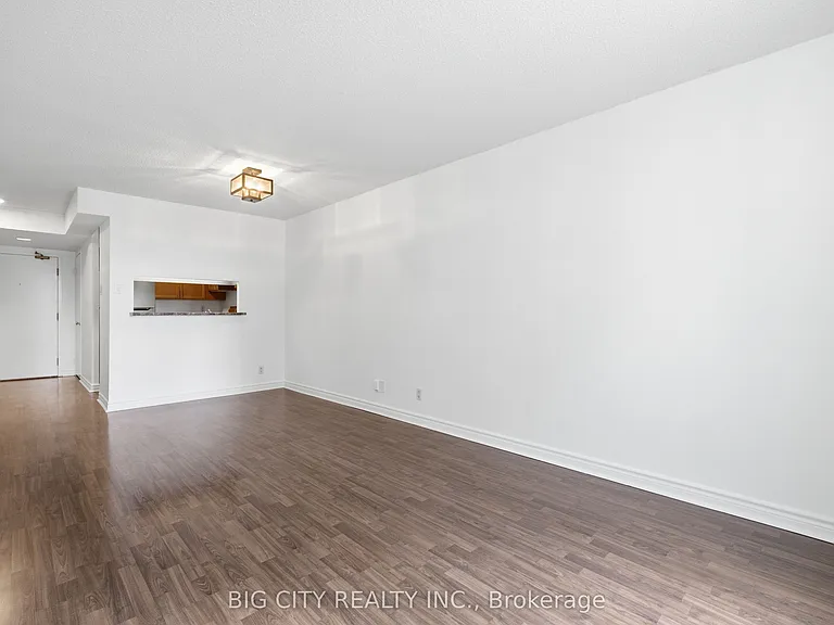 92 King St E #803 — Photo 5