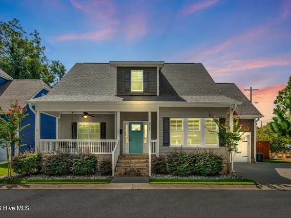 825 Mandolin Court, Fayetteville, NC 28305