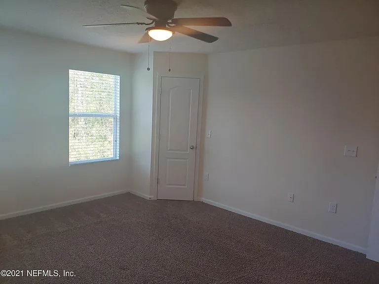 340 Servia Dr — Photo 11