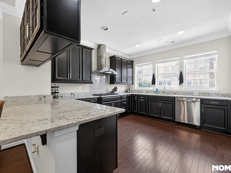 817 Fair Winds Way — Photo 10