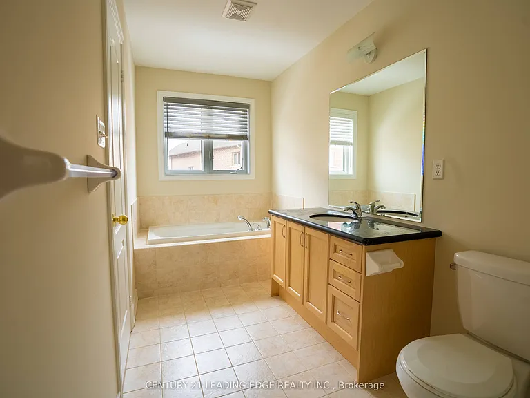 3229 Edwyna Dr — Photo 14