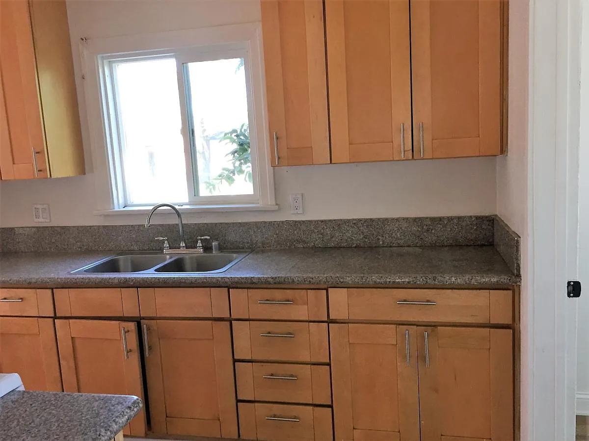 2 bed, 1015 sqft, $3,350 — Photo 4