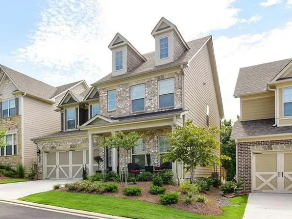 1470 Roswell Manor Cir, Roswell, GA 30076