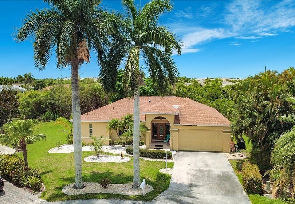 1st image of 14401 Hampton Lake Ct