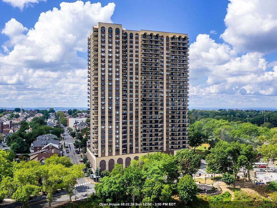 1st image of 7855 Boulevard East APT 19L