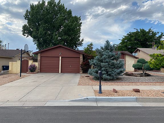 3rd image of 6411 Harper Dr NE