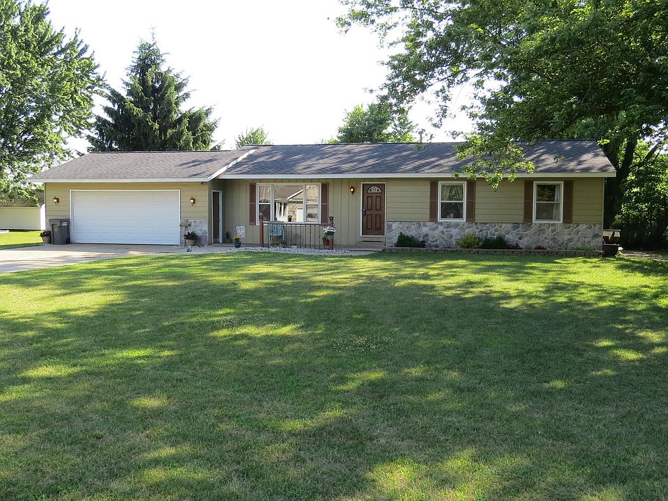 1st image of 3662 Holiday Dr