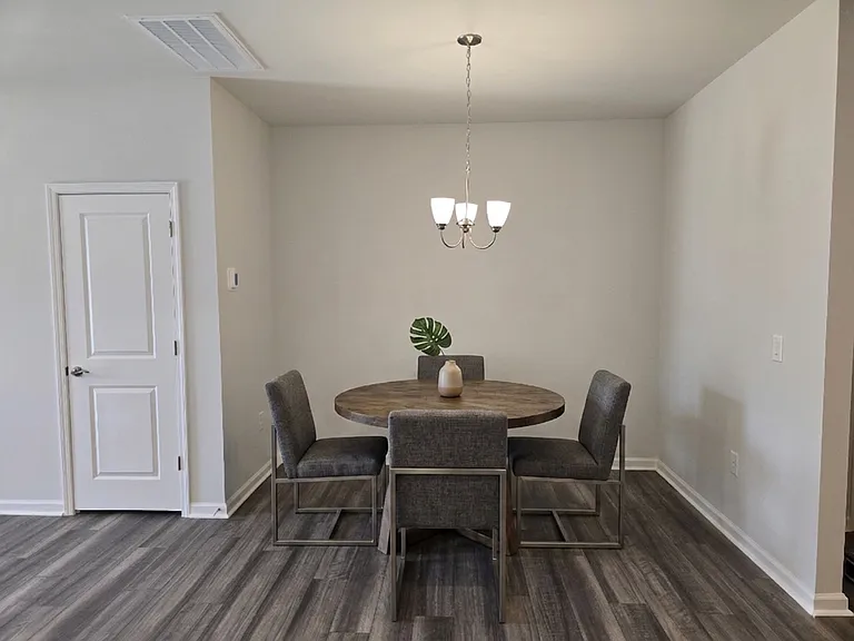 2915 Denson Rd — Photo 4