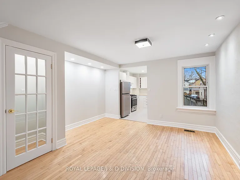 1132A Dovercourt Rd — Photo 6