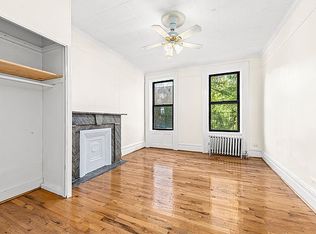 446 W 49th St APT 4A, New York, NY 10019