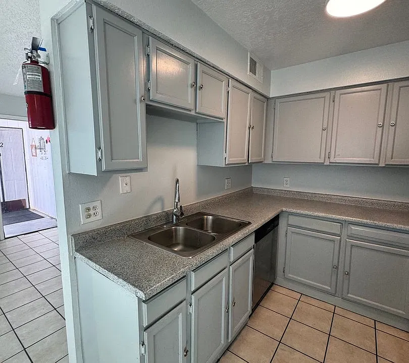 250 Village Dr (YDI)
