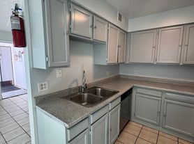 250 Village Dr (YDI), 286