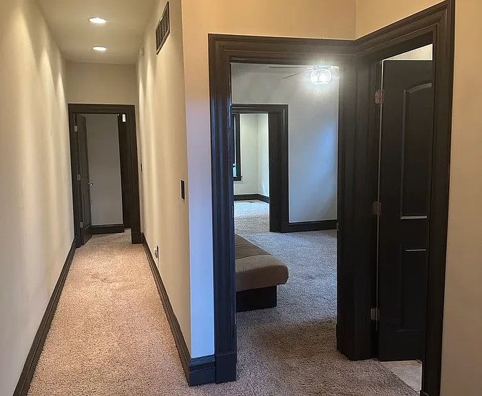 4249 Juniata St — Photo 11