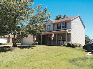 889 Queensgate Dr, Greenwood, IN 46143