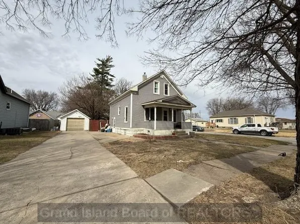 402 Thebe St, Cairo, NE 68824