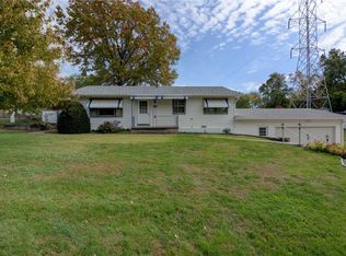 4020 Arthur Ct, Decatur, IL 62526