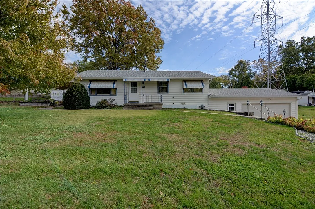 4020 Arthur Ct photo 1