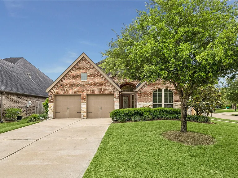 2919 Rivermist Ln — Photo 1