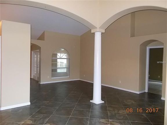 5th image of 14804 Yellow Pine Ln