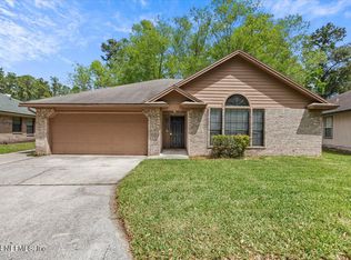 1613 Spring Branch Dr E, Jacksonville, FL 32221