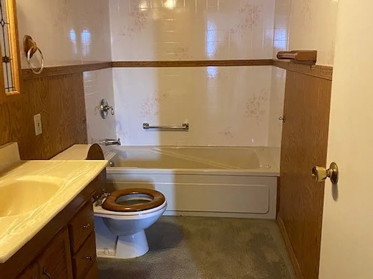 1111 S Baker St — Photo 13