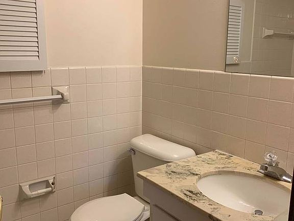 3rd image of 30 Bersani Cir APT 2