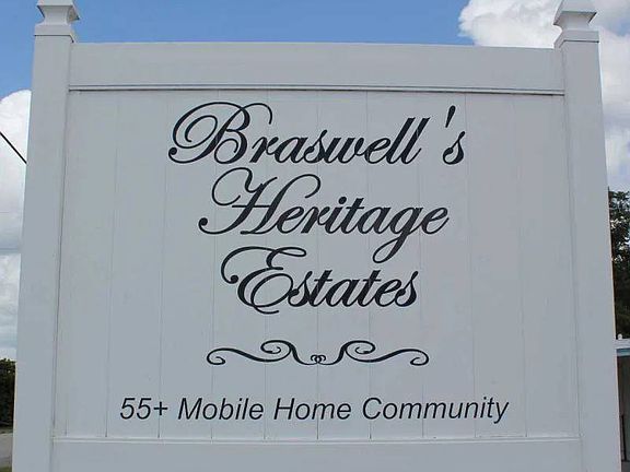 2nd image of 3015 Bruce Ln
