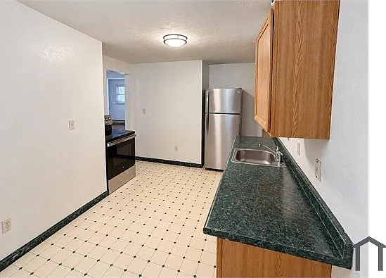 1 bed, 900 sqft, $2,600 — Photo 2
