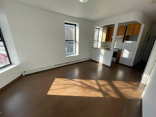 Rented by Marquis Real Estate Services | media 6