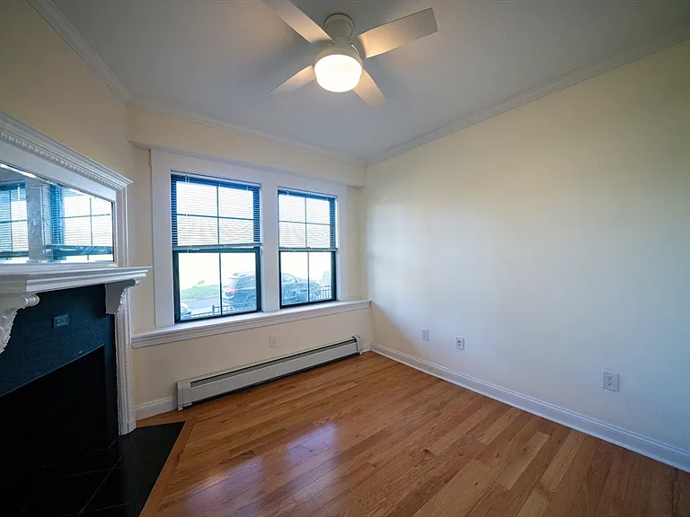 123 Ward St #5 — Photo 8