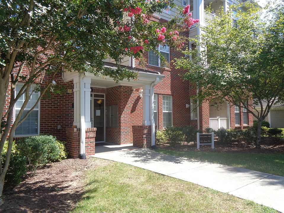 1st image of 914 Providence Glen Dr #1