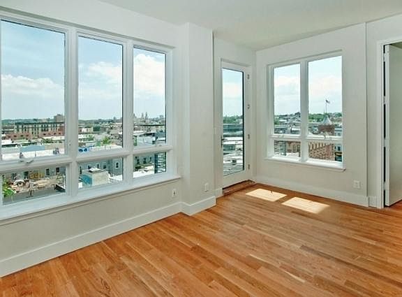 3rd image of 1433 Dekalb Ave APT 05A