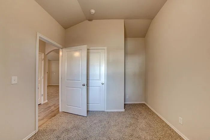 2421 W Imperial Ct — Photo 9