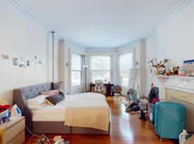1071 Beacon St