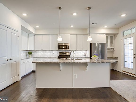 5th image of 7045 Darbey Knoll Dr #12D