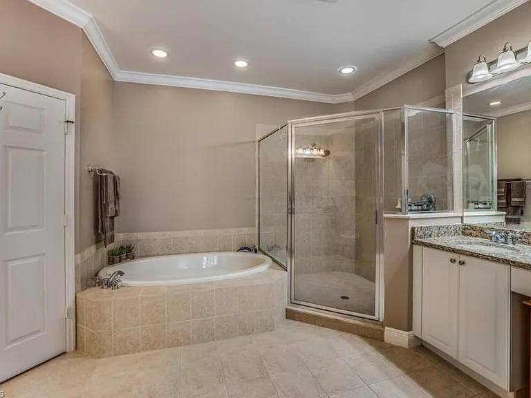 16570 Goldenrod Ln #202 — Photo 4
